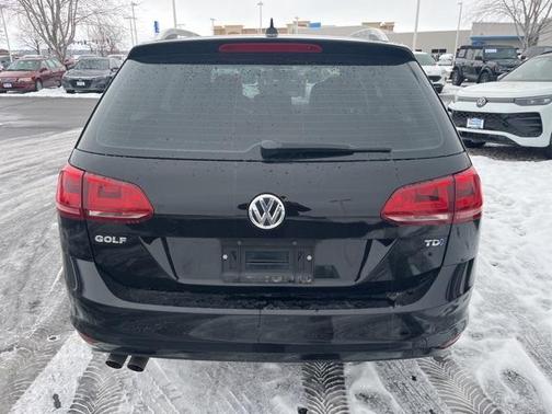 2015 Volkswagen Golf SportWagen TDI SEL 4-Door