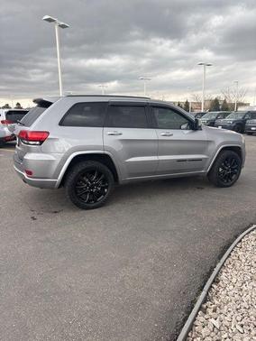2019 Jeep Grand Cherokee Altitude