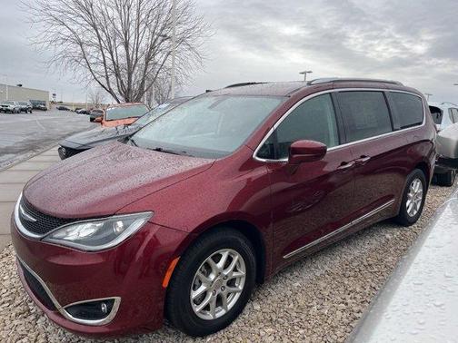 2020 Chrysler Pacifica Touring-L
