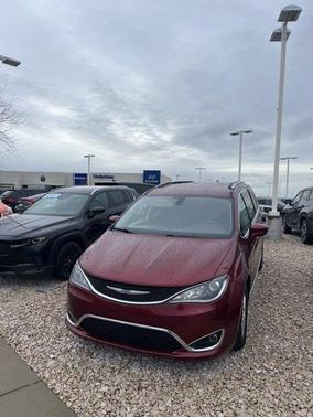 2020 Chrysler Pacifica Touring-L