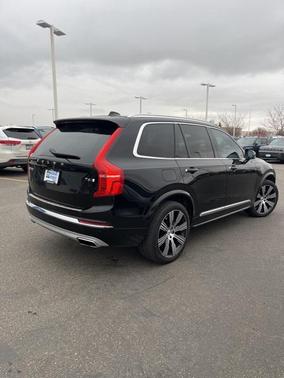 2021 Volvo XC90 T6 Inscription 7 Passenger
