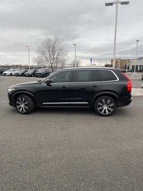 2021 Volvo XC90 T6 Inscription 7 Passenger