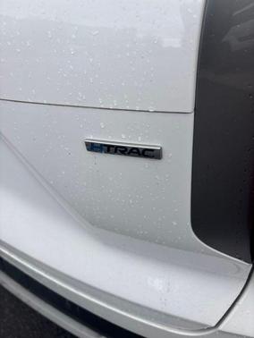 White 2020 Hyundai PALISADE SEL