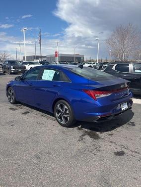 2023 Hyundai ELANTRA Limited