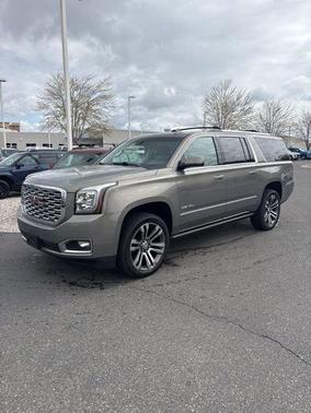 Gray 2019 GMC Yukon XL Denali