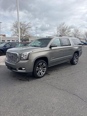 Gray 2019 GMC Yukon XL Denali