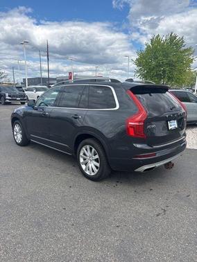 Savile Gray Metallic 2016 Volvo XC90 T6 Momentum