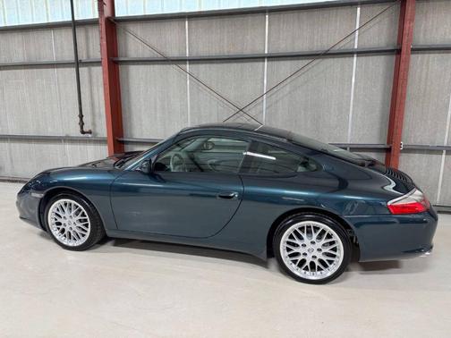 2003 Porsche 911 Carrera