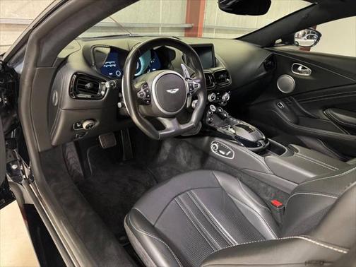 2019 Aston Martin Vantage Base