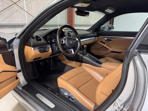 2018 Porsche 718 Cayman Base 2dr Coupe