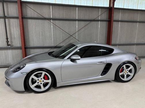 2018 Porsche 718 Cayman Base 2dr Coupe