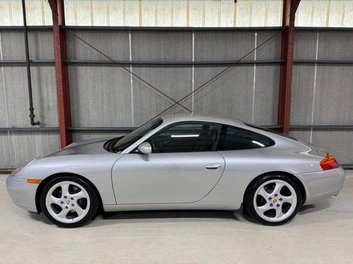 Silver 2000 Porsche 911 Carrera