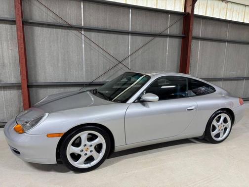Silver 2000 Porsche 911 Carrera