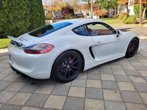 2015 Porsche Cayman GTS