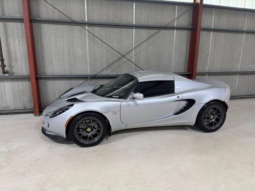 2005 Lotus Elise Base 2dr Roadster