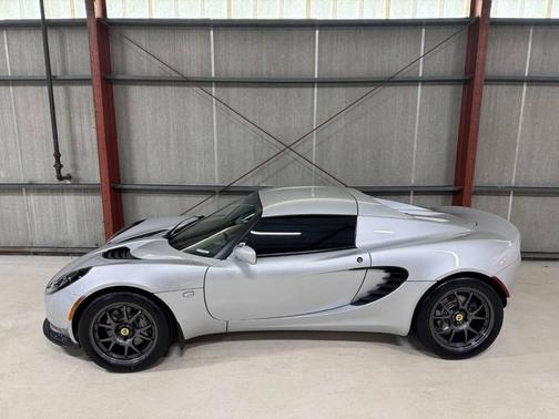 2005 Lotus Elise Base 2dr Roadster