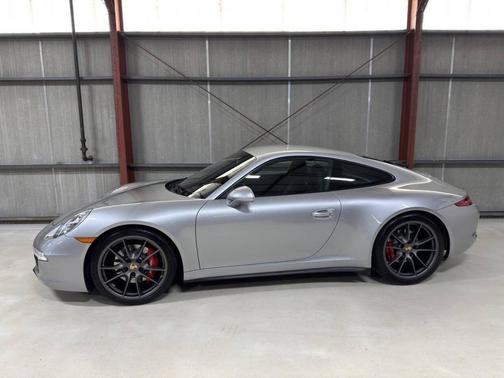 2015 Porsche 911 Carrera 4S
