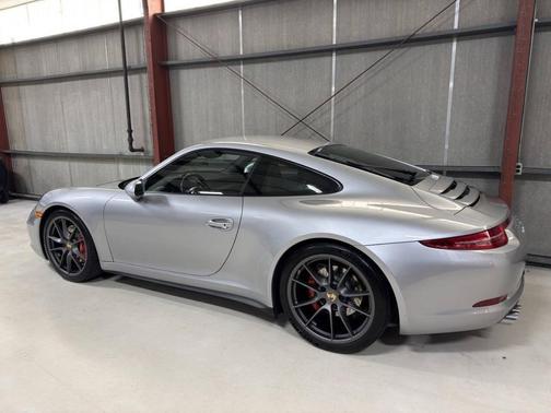 2015 Porsche 911 Carrera 4S