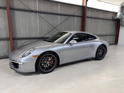 2015 Porsche 911 Carrera 4S