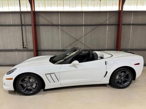 Arctic White 2012 Chevrolet Corvette Grand Sport