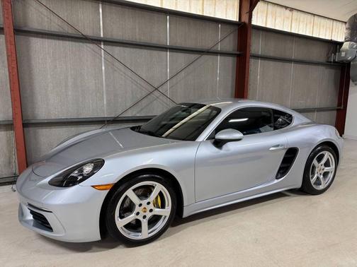 2018 Porsche 718 Cayman Base 2dr Coupe