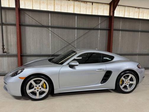 2018 Porsche 718 Cayman Base 2dr Coupe