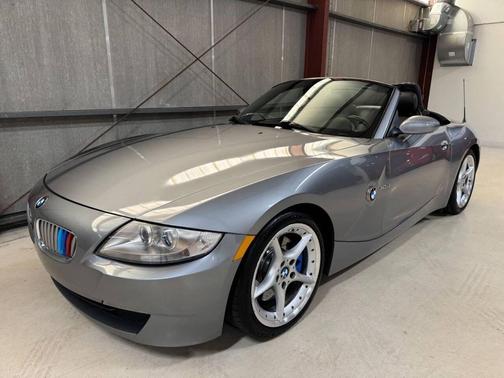 Gray 2007 BMW Z4 3.0si Roadster