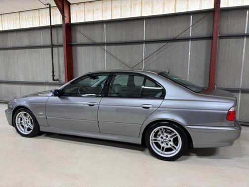 2002 BMW 540 540i 4dr Sedan