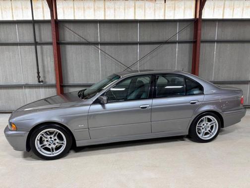 2002 BMW 540 540i 4dr Sedan