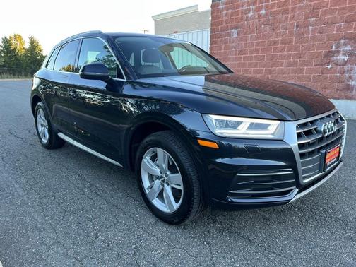 2018 Audi Q5 2.0T Premium Plus