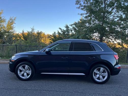 2018 Audi Q5 2.0T Premium Plus