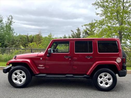 2013 Jeep Wrangler Unlimited Sahara