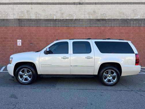 2014 Chevrolet Suburban 1500 LTZ