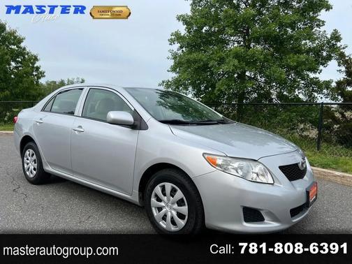 Classic Silver Metallic 2010 Toyota Corolla LE