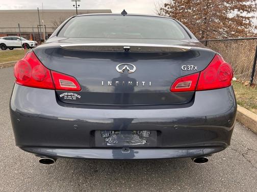 2010 INFINITI G37x Base