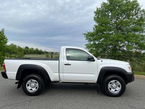Super White 2014 Toyota Tacoma Base