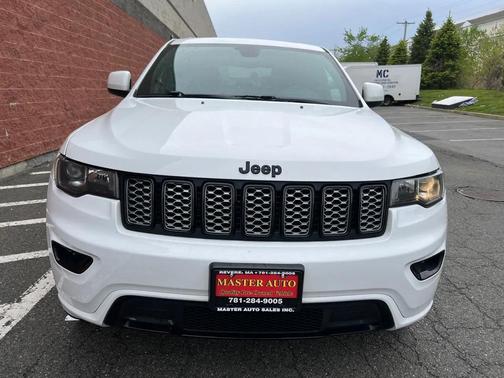 Bright White Clearcoat 2017 Jeep Grand Cherokee Altitude