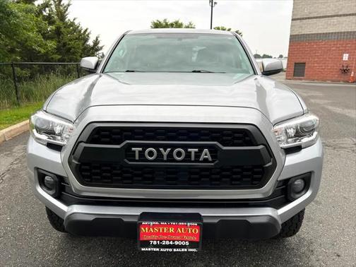 2017 Toyota Tacoma SR5