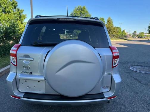 Classic Silver Metallic 2012 Toyota RAV4 Base