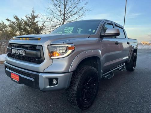 2014 Toyota Tundra SR5