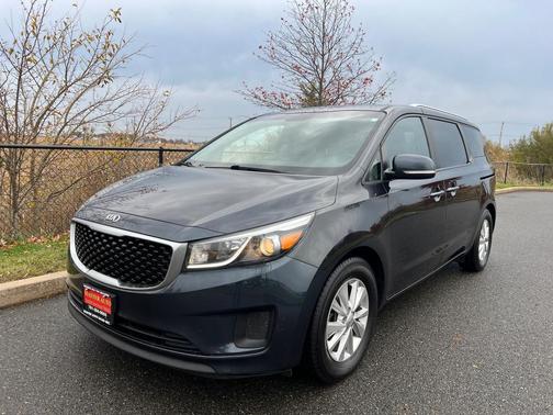 2016 Kia Sedona LX