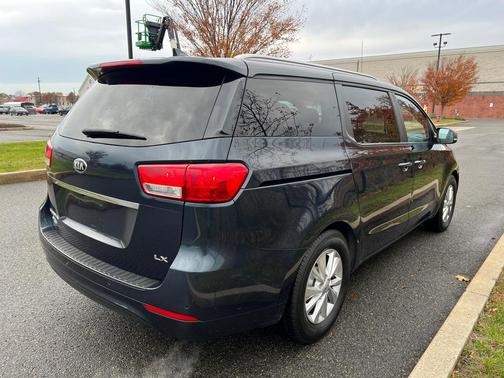 2016 Kia Sedona LX