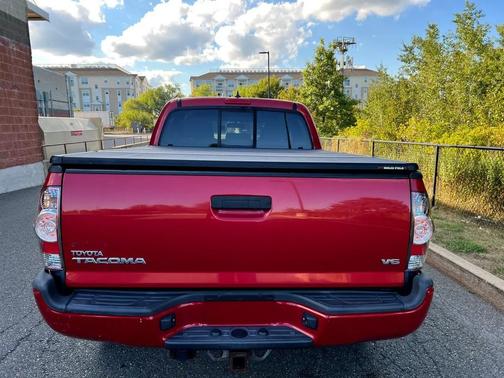 2015 Toyota Tacoma Base