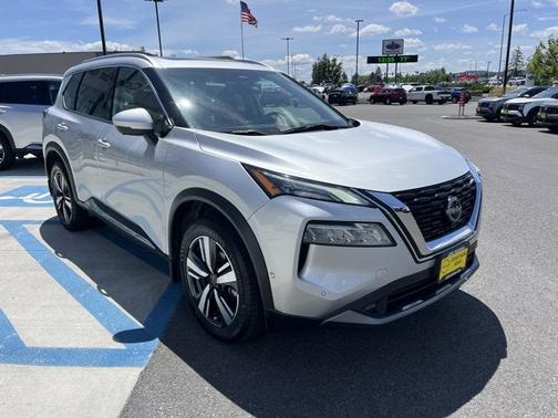 2022 Nissan Rogue SL