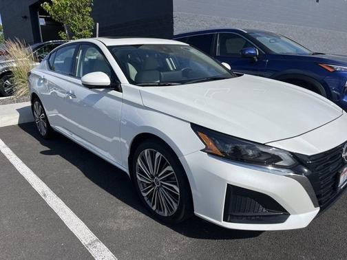 2024 Nissan Altima 2.5 SL