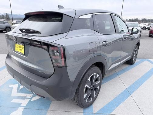 Gun Metallic 2025 Nissan Kicks SV