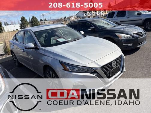 Brilliant Silver Metallic 2021 Nissan Altima 2.5 SL