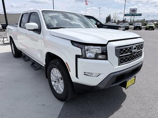 Glacier White 2024 Nissan Frontier SV