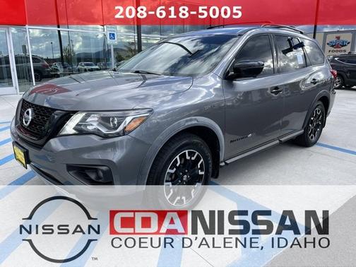 2020 Nissan Pathfinder SL