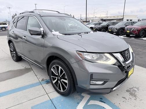 2020 Nissan Rogue SL